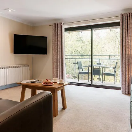 Dog Friendly Lakeland At Windermere Marina Village شقة