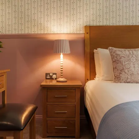 شقة Dog Friendly Lakeland At Windermere Marina Village *