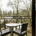 아파트 Claife Heights At Windermere Marina Village 보우네스온윈더미어