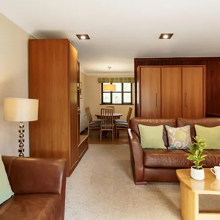아파트 Claife Heights At Windermere Marina Village *